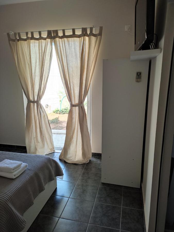 Apartamento Double M Near Athens Airport Markópoulon Exterior foto