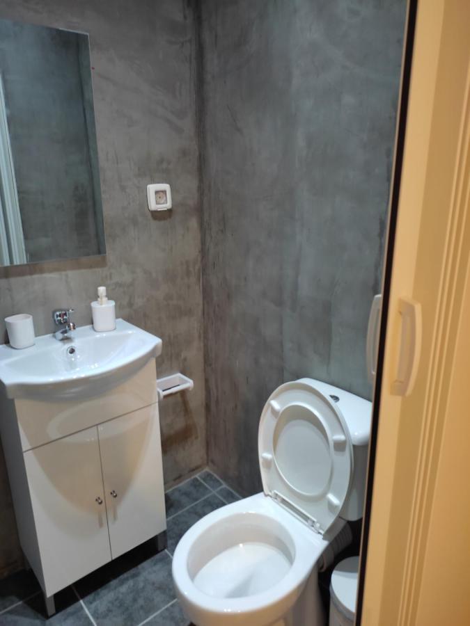 Apartamento Double M Near Athens Airport Markópoulon Exterior foto