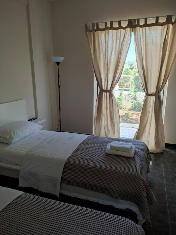 Apartamento Double M Near Athens Airport Markópoulon Exterior foto