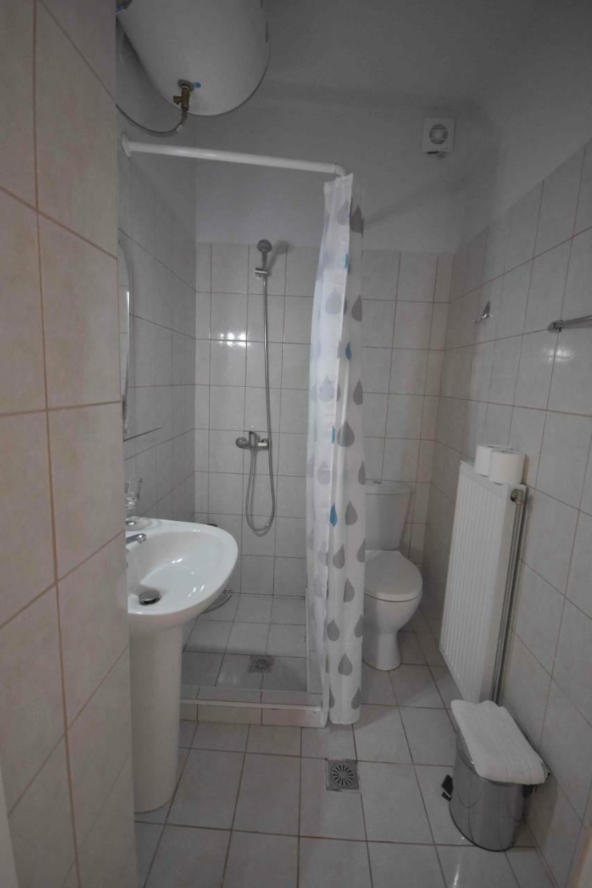 Apartamento Double M Near Athens Airport Markópoulon Exterior foto